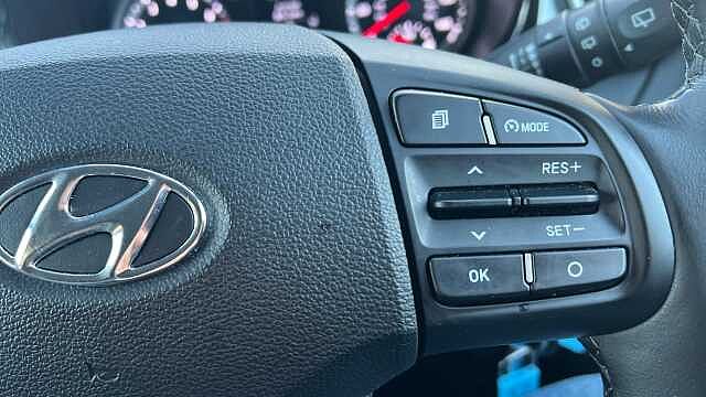 Hyundai I10 1.2 Premium Hatchback 5dr Petrol Auto Euro 6 (s/s) (84 ps) Red