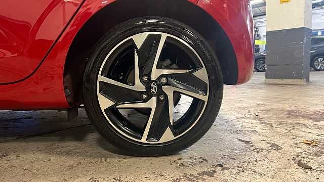 Hyundai I10 1.0 Premium Hatchback 5dr Petrol Auto Euro 6 (s/s) (67 ps) Dragon Red