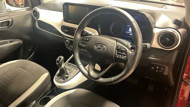 Hyundai I10 1.0 Premium Hatchback 5dr Petrol Auto Euro 6 (s/s) (67 ps) Dragon Red