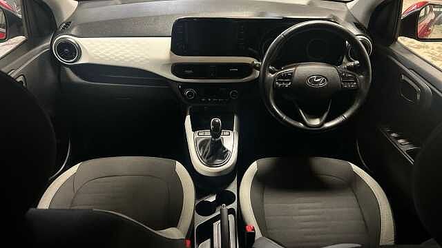 Hyundai I10 1.0 Premium Hatchback 5dr Petrol Auto Euro 6 (s/s) (67 ps) Dragon Red