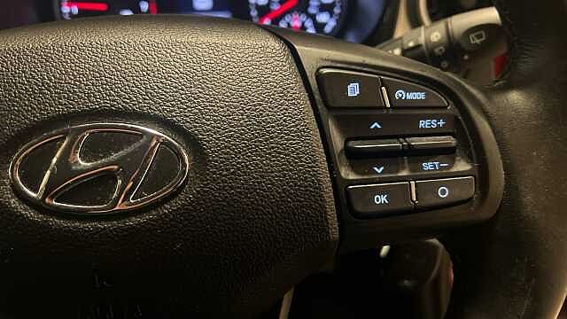 Hyundai I10 1.0 Premium Hatchback 5dr Petrol Auto Euro 6 (s/s) (67 ps) Dragon Red