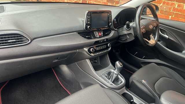 Hyundai i30 1.0 T-GDi SE Hatchback 5dr Petrol Manual Euro 6 (s/s) (120 ps)