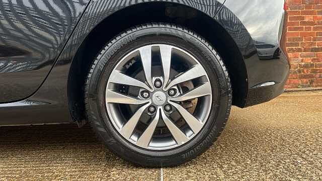 Hyundai i30 1.0 T-GDi SE Hatchback 5dr Petrol Manual Euro 6 (s/s) (120 ps)