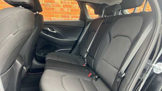 Hyundai i30 1.0 T-GDi SE Hatchback 5dr Petrol Manual Euro 6 (s/s) (120 ps)