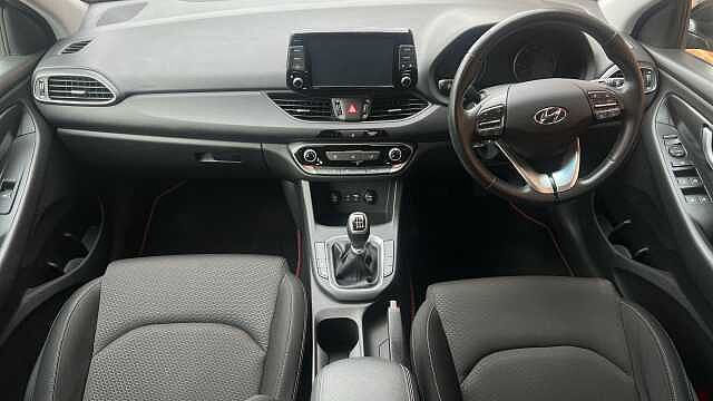 Hyundai i30 1.0 T-GDi SE Hatchback 5dr Petrol Manual Euro 6 (s/s) (120 ps)