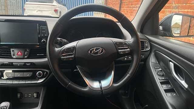 Hyundai i30 1.0 T-GDi SE Hatchback 5dr Petrol Manual Euro 6 (s/s) (120 ps)