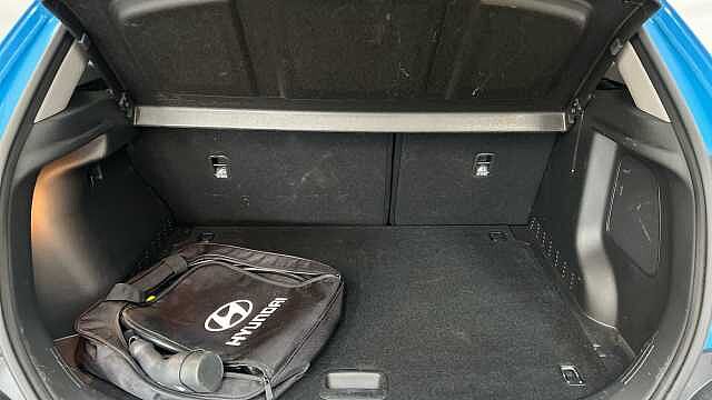 Hyundai KONA 64kWh Premium SUV 5dr Electric Auto (10.5kW Charger) (204 ps) Blue