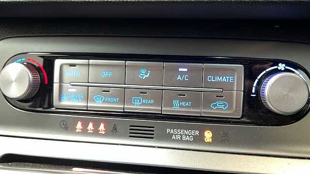 Hyundai KONA 64kWh Premium SUV 5dr Electric Auto (10.5kW Charger) (204 ps) Blue