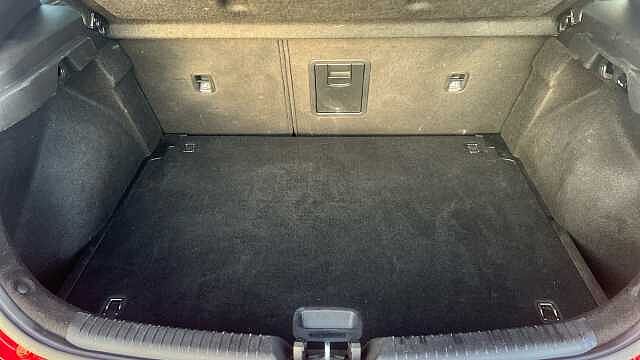 Hyundai i30 1.6 CRDi Premium Hatchback 5dr Diesel DCT Euro 6 (s/s) (115 ps)