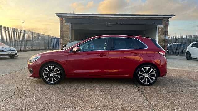 Hyundai i30 1.6 CRDi Premium Hatchback 5dr Diesel DCT Euro 6 (s/s) (115 ps)