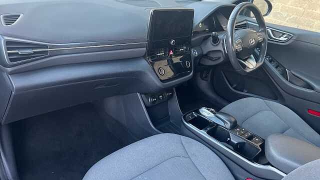 Hyundai IONIQ 38.3kWh Premium Hatchback 5dr Electric Auto (136 ps)