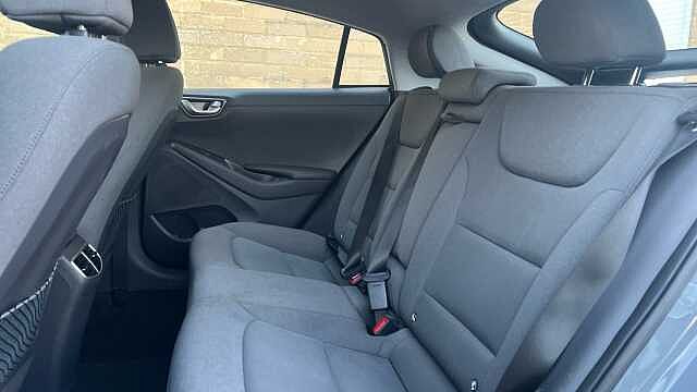Hyundai IONIQ 38.3kWh Premium Hatchback 5dr Electric Auto (136 ps)