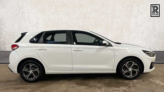 Hyundai i30 1.0 T-GDi MHEV SE Connect Hatchback 5dr Petrol Hybrid Manual Euro 6 (s/s) (120 p
