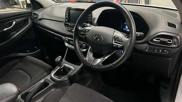 Hyundai i30 1.0 T-GDi MHEV SE Connect Hatchback 5dr Petrol Hybrid Manual Euro 6 (s/s) (120 p