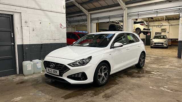 Hyundai i30 1.0 T-GDi MHEV SE Connect Hatchback 5dr Petrol Hybrid Manual Euro 6 (s/s) (120 p