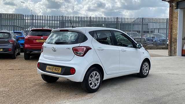 Hyundai i10 1.2 SE Hatchback 5dr Petrol Manual Euro 6 (87 ps)