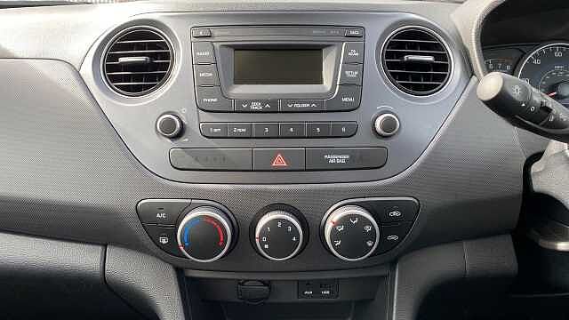 Hyundai i10 1.2 SE Hatchback 5dr Petrol Manual Euro 6 (87 ps)