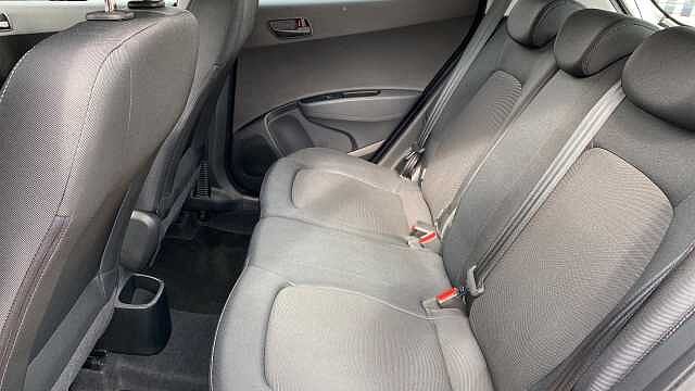 Hyundai i10 1.2 SE Hatchback 5dr Petrol Manual Euro 6 (87 ps)