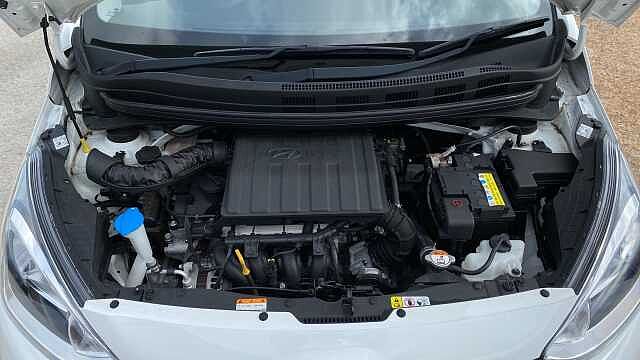 Hyundai i10 1.2 SE Hatchback 5dr Petrol Manual Euro 6 (87 ps)
