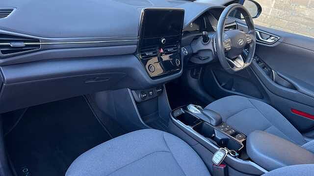 Hyundai IONIQ 38.3kWh Premium Hatchback 5dr Electric Auto (136 ps)