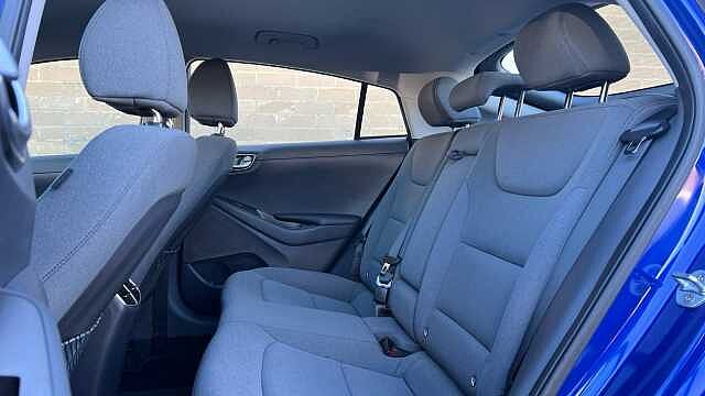 Hyundai IONIQ 38.3kWh Premium Hatchback 5dr Electric Auto (136 ps)
