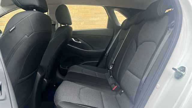 Hyundai i30 1.0 T-GDi MHEV SE Connect Hatchback 5dr Petrol Hybrid Manual Euro 6 (s/s) (120 p