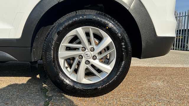 Hyundai TUCSON 1.6 GDi S Connect SUV 5dr Petrol Manual Euro 6 (s/s) (132 ps)
