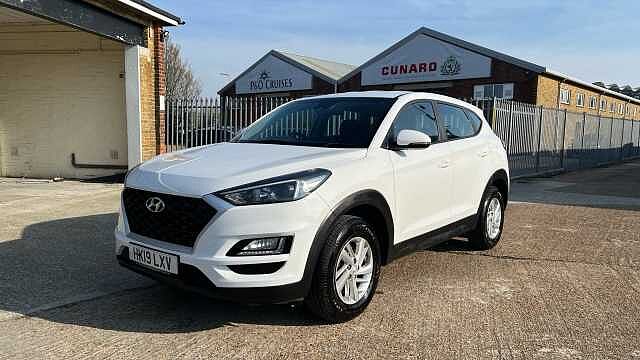 Hyundai TUCSON 1.6 GDi S Connect SUV 5dr Petrol Manual Euro 6 (s/s) (132 ps)