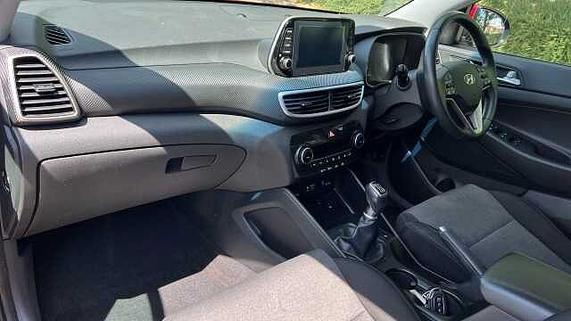Hyundai TUCSON 1.6 GDi SE Nav SUV 5dr Petrol Manual Euro 6 (s/s) (132 ps)