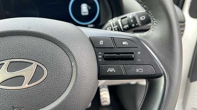 Hyundai BAYON 1.0 T-GDi Ultimate SUV 5dr Petrol Manual Euro 6 (s/s) (100 ps) White