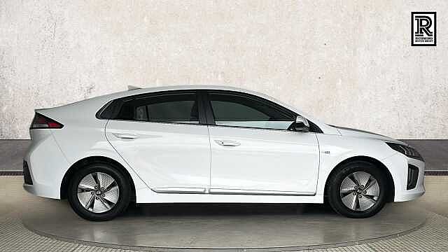 Hyundai IONIQ 1.6 h-GDi Premium Hatchback 5dr Petrol Hybrid DCT Euro 6 (s/s) (141 ps)