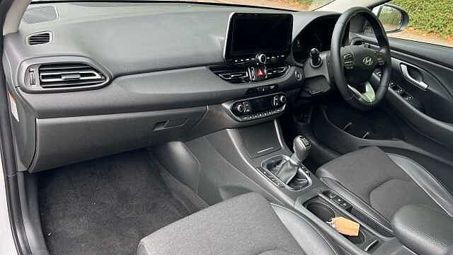 Hyundai i30 1.0 T-GDi MHEV Premium Hatchback 5dr Petrol Hybrid Manual Euro 6 (s/s) (120 ps)