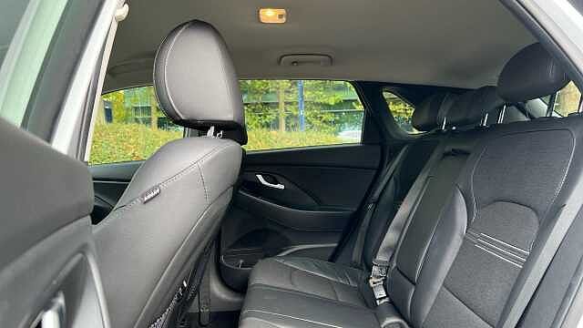 Hyundai i30 1.0 T-GDi MHEV Premium Hatchback 5dr Petrol Hybrid Manual Euro 6 (s/s) (120 ps)