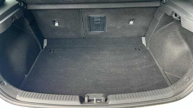 Hyundai i30 1.0 T-GDi MHEV Premium Hatchback 5dr Petrol Hybrid Manual Euro 6 (s/s) (120 ps)