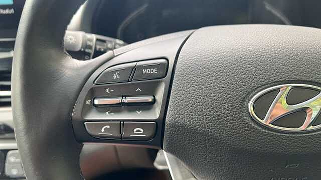 Hyundai i30 1.0 T-GDi MHEV Premium Hatchback 5dr Petrol Hybrid Manual Euro 6 (s/s) (120 ps)