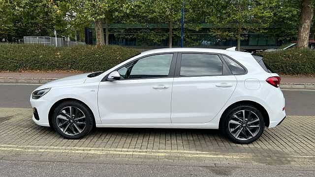 Hyundai i30 1.0 T-GDi MHEV Premium Hatchback 5dr Petrol Hybrid Manual Euro 6 (s/s) (120 ps)