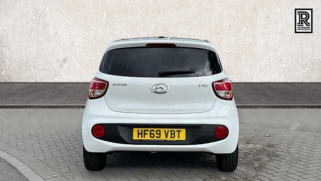 Hyundai i10 1.0 Play Hatchback 5dr Petrol Manual Euro 6 (67 ps)