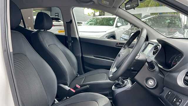 Hyundai i10 1.0 Play Hatchback 5dr Petrol Manual Euro 6 (67 ps)