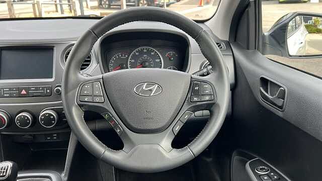 Hyundai i10 1.0 Play Hatchback 5dr Petrol Manual Euro 6 (67 ps)