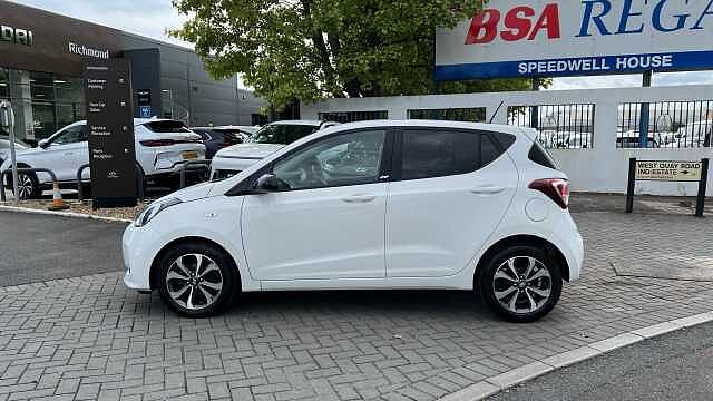 Hyundai i10 1.0 Play Hatchback 5dr Petrol Manual Euro 6 (67 ps)