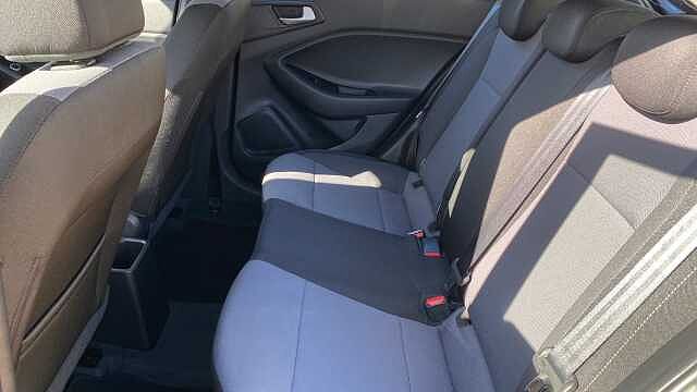 Hyundai i20 1.2 SE Launch Edition Hatchback 5dr Petrol Manual Euro 6 (s/s) (84 ps)