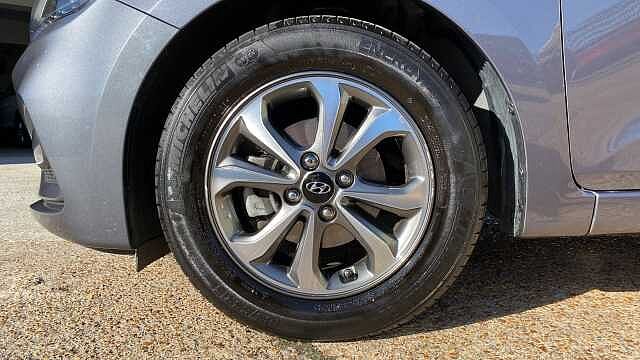 Hyundai i20 1.2 SE Launch Edition Hatchback 5dr Petrol Manual Euro 6 (s/s) (84 ps)