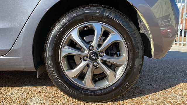 Hyundai i20 1.2 SE Launch Edition Hatchback 5dr Petrol Manual Euro 6 (s/s) (84 ps)