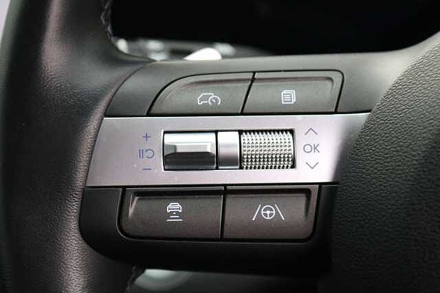 Hyundai KONA 65.4kWh Advance Auto 5dr Grey