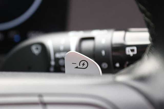 Hyundai KONA 65.4kWh Advance Auto 5dr Grey