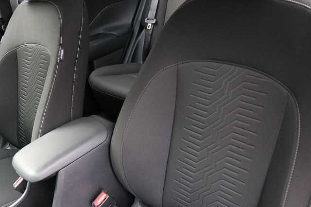 Hyundai KONA 65.4kWh Advance Auto 5dr Grey