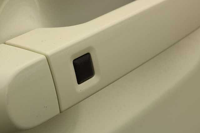 Hyundai INSTER Long Range 49kWh 02 Auto 5dr Beige