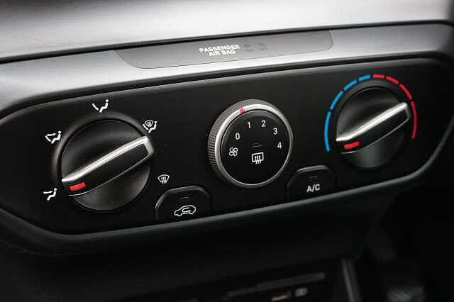 Hyundai I20 1.0 T-GDi MHEV SE Connect Euro 6 (s/s) 5dr Red