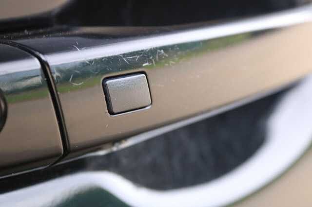 Hyundai KONA 100kW SE Connect 39kWh 5dr Auto Black