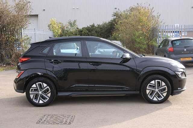 Hyundai KONA 100kW SE Connect 39kWh 5dr Auto Black